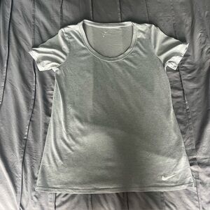 Nike Women's Light Gray Short Sleeve Tee